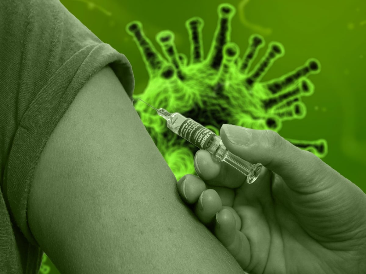 ओमिक्रोन से जुड़ी अफवाहों और डर को दूर करेंगी डॉक्टर की बताई ये 5 बातें, जानिए इस वायरस से खुद को सुरक्षित कैसे रखें?